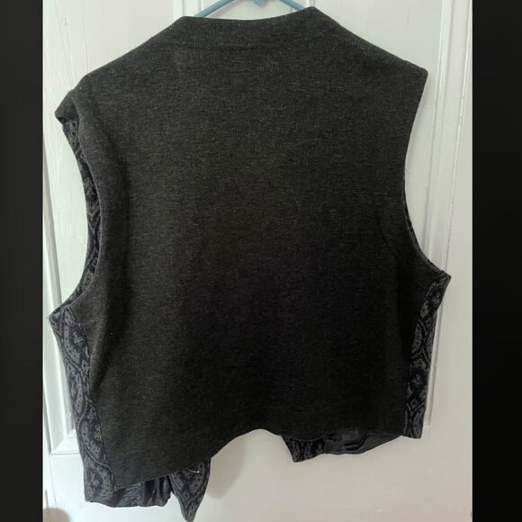 Wool patterned vest - Picture 3 of 3